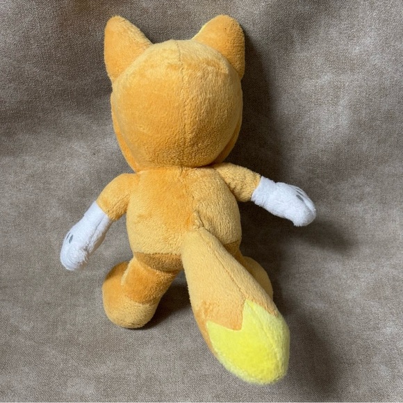 Super Mario All Star Collection- Kitsune Luigi 9" Plush - Picture 4 of 5